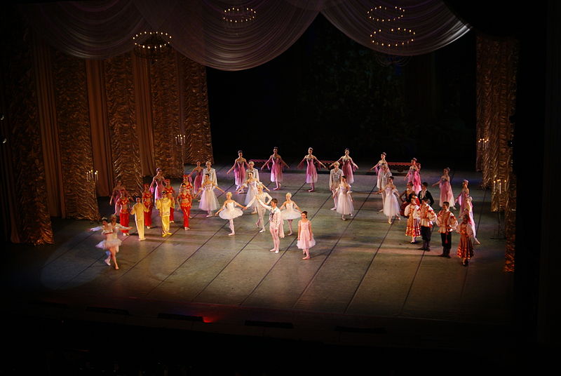 The River Raisin Ballet Company and Agua Dulce present The Nutcracker Ballet